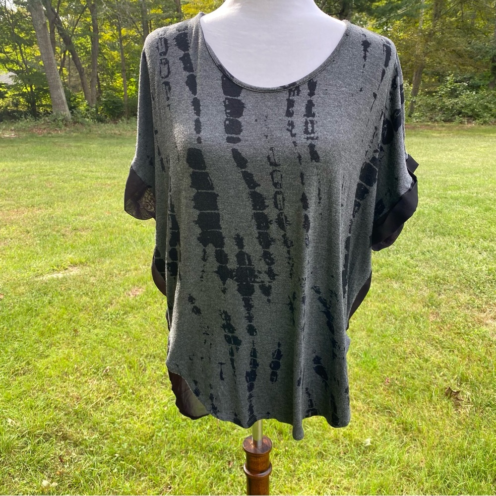 DOLCE BIANCA TOP TUNIC BLACK GRAY SHORT SLEEVE SHEER BACK HI LOW HEM SIZE XL USA